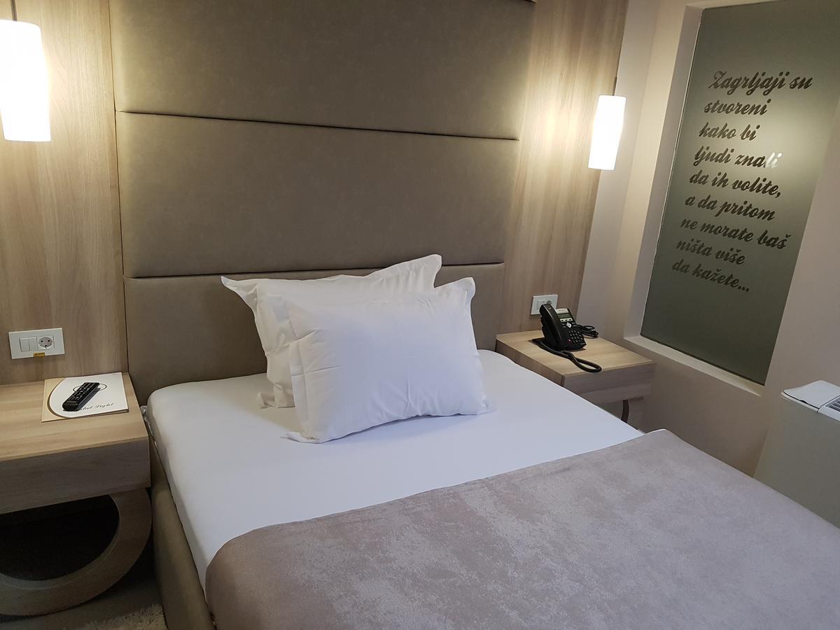 Crystal Light 4* Ni